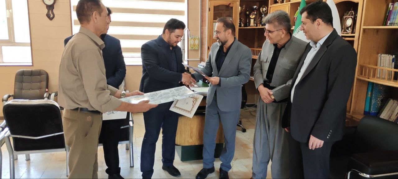 آیین تکریم و معرفی مسئول جدید حراست شهرداری اشنویه
