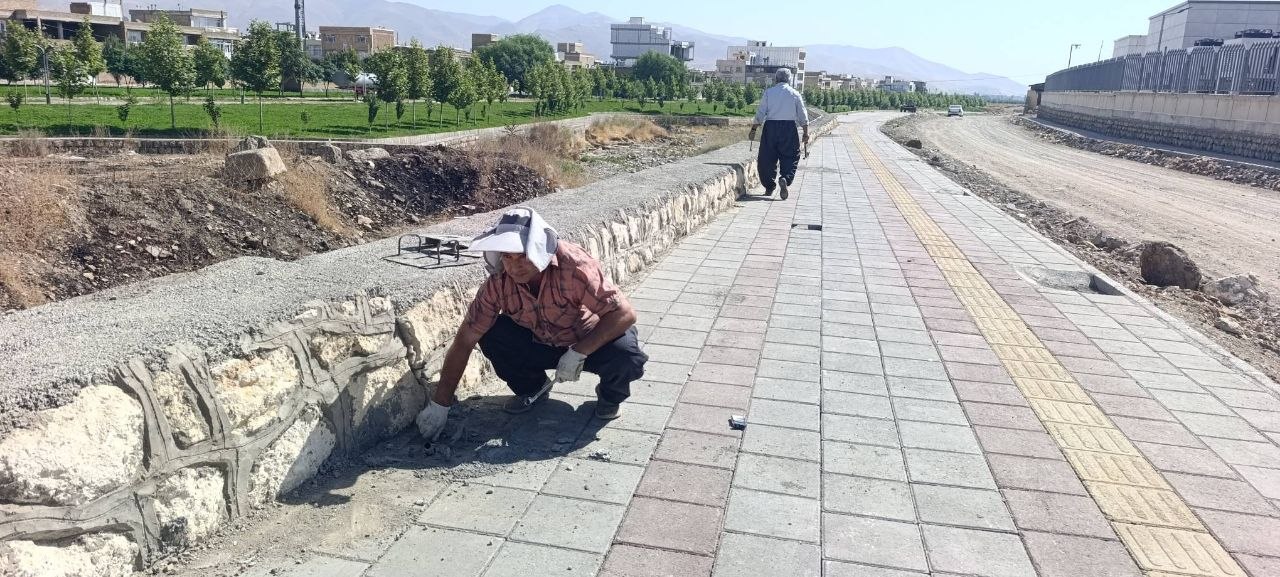 بدون عنوان