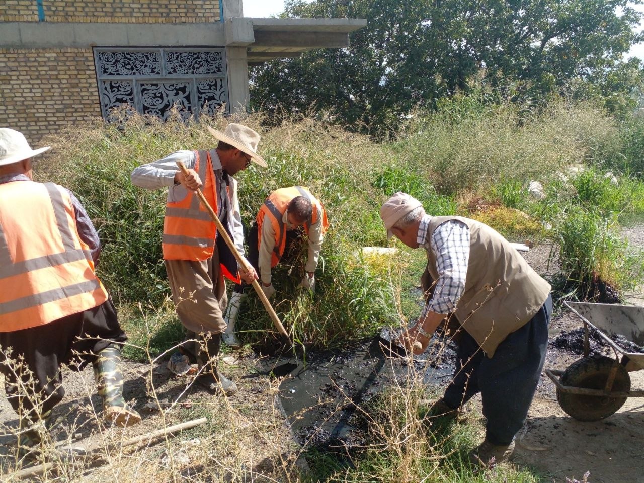 شروع پاکسازی فوری در بارزان‌آباد توسط شهرداری اشنویه