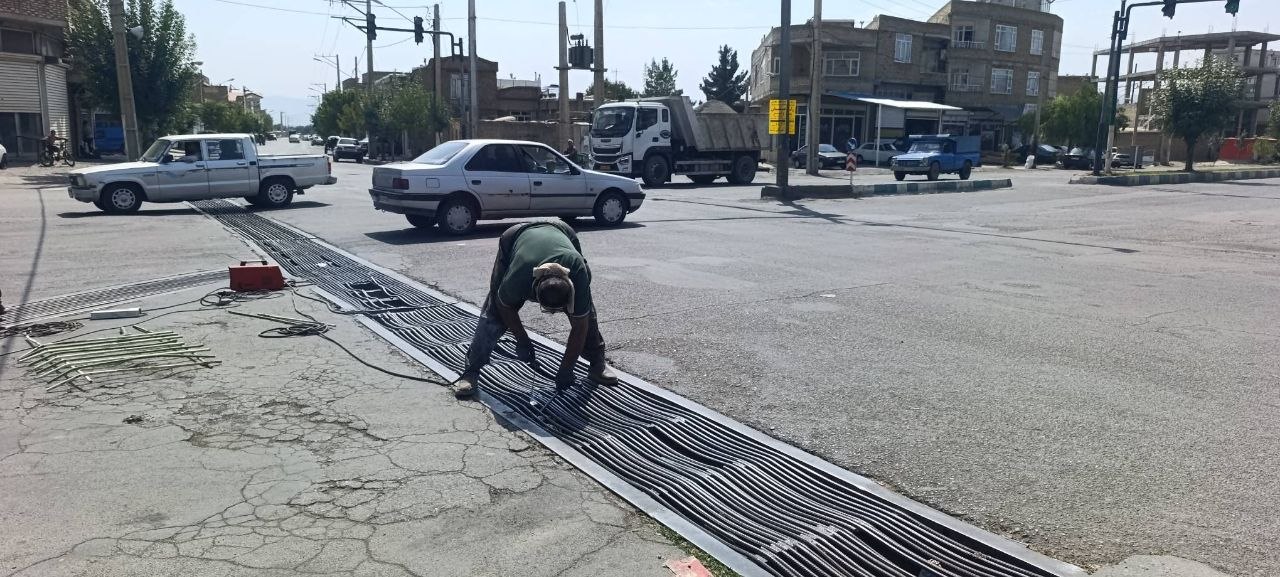 بدون عنوان