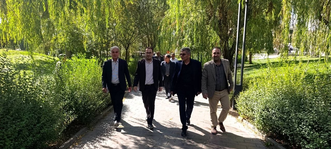 بازسازی بقعه شیخ عبدالعزیز و بهبود فضای پارک تاریخی اشنویه