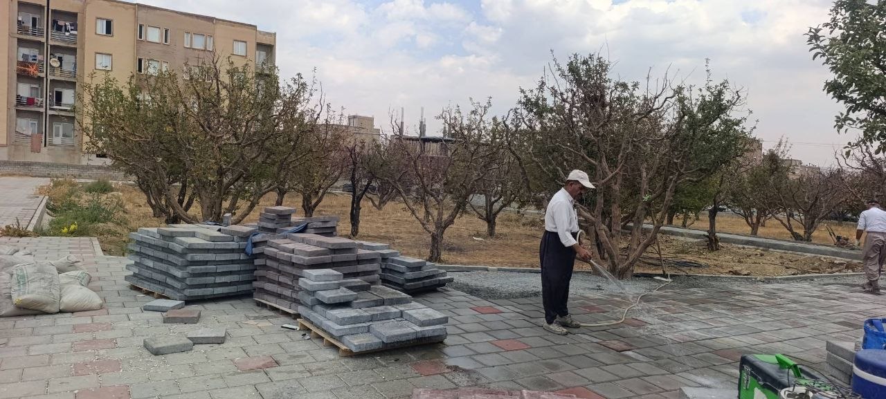 پلاک‌گذاری در پارک جانبازان اشنویه؛ گامی در مسیر توسعه عمران شهر