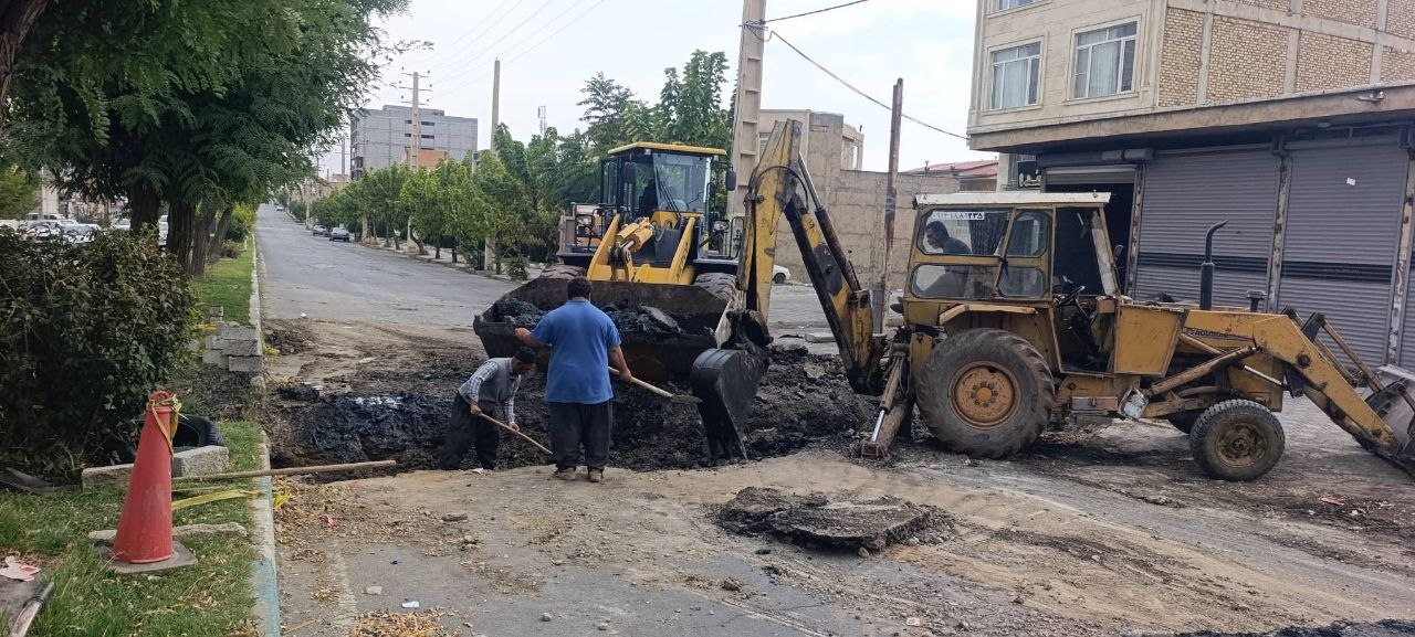 محدودیت تردد در سه‌راهی شهرک فرهنگیان به‌دلیل عملیات عمرانی