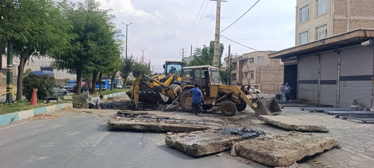 محدودیت تردد در سه‌راهی شهرک فرهنگیان به‌دلیل عملیات عمرانی